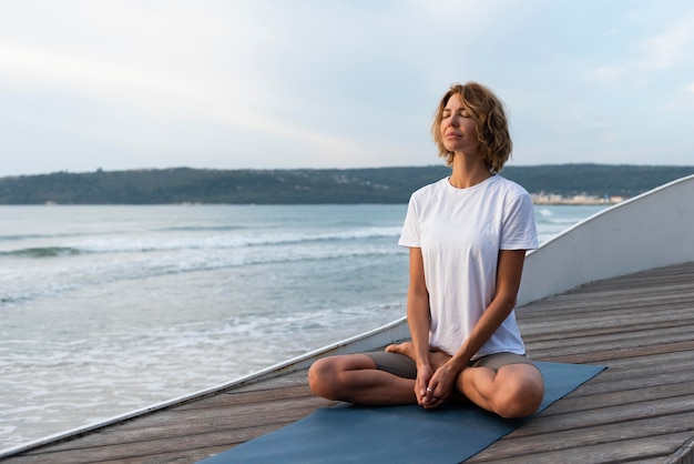 Breathe Better, Travel Smarter: A 40-Minute Daily Breathwork Routine for Men on the Go