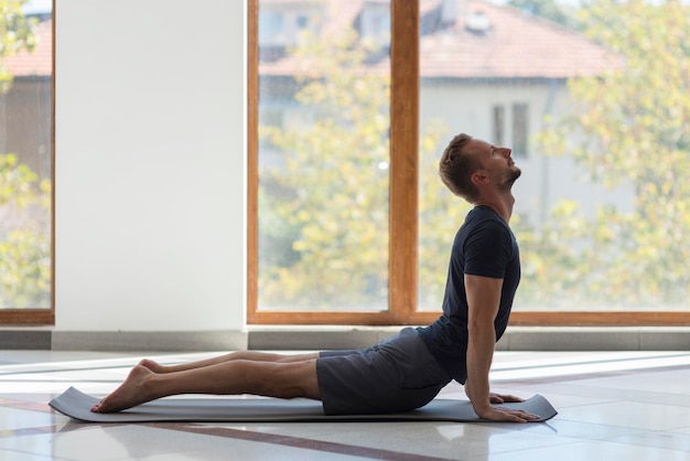 The Ultimate Core & Balance Checklist for Back Pain Relief: What to Do, Why It Works, and How to Adapt Safely