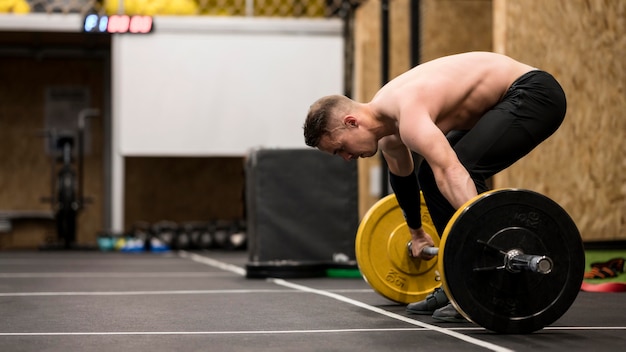 Proper deadlift form demonstration