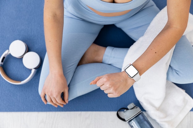 Checking blood sugar before exercise