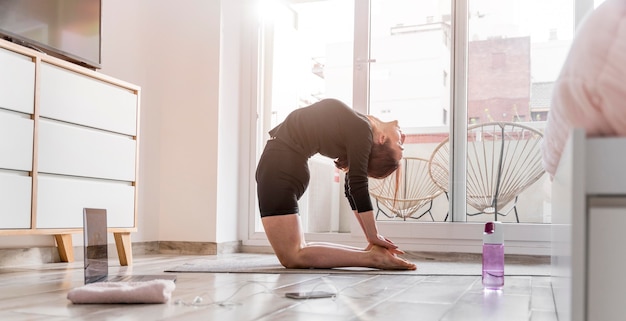 Revitalize Your Body in 40 Minutes: No-Equipment Flexibility Routine for Busy Beginners