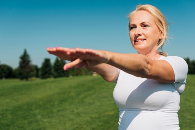 7 Hidden Mistakes Undermining Graceful Aging (And How to Fix Them with Simple, Science-Backed Habits)