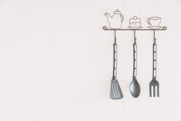 Basic kitchen tools for meal prep