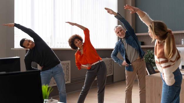 The Office Worker's Ultimate Guide to Staying Injury-Free and Boosting VO₂ Max: Actionable Steps with Progress Trackers