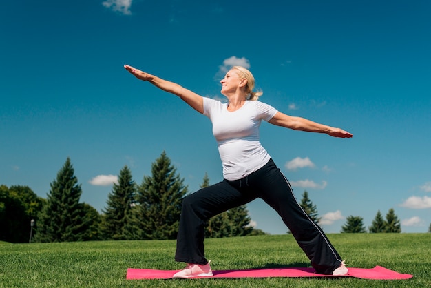 Master Core & Balance After 50: A Beginner’s Coach-Approved Guide to Aging Strong