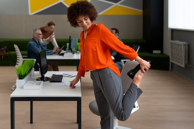 Transform Your Desk Life: How Office Workers Can Build Strength with 35-Minute Daily Resistance Band Workouts