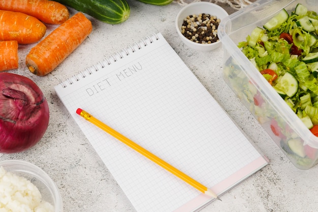 The Real-Life Nutrition Guide for Beginners: Simple, Sustainable, and Gear-Free