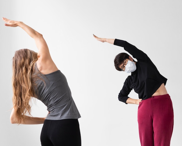 Static vs Dynamic Stretching: The Science-Backed Guide to Faster Recovery and Better Mobility