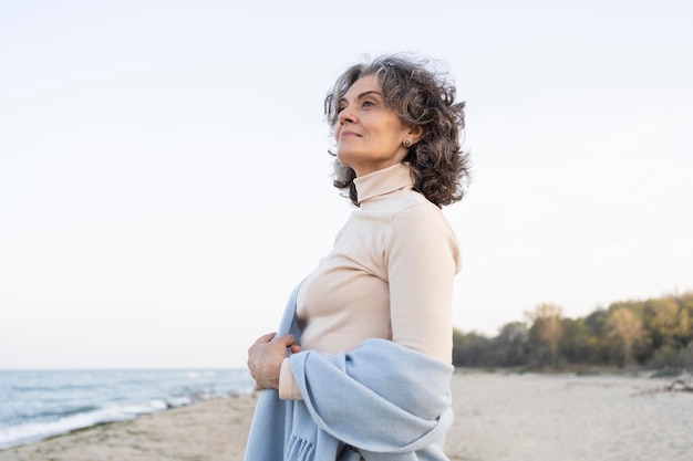 Empower Your 40s: The Ultimate Meal Prep & Core Stability Guide for Women